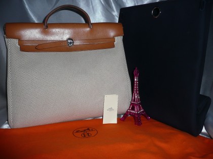 SUPERBE SAC/HANDBAG HERMES HERBAG MM BEIGE ET BLEU MARINE