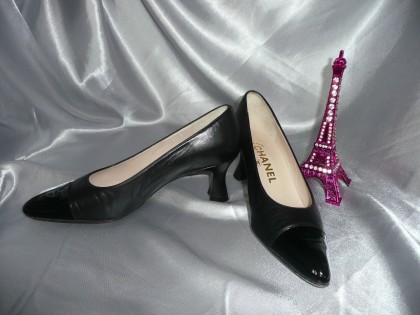 ESCARPINS CHANEL CUIR NOIR Taille 37,5 